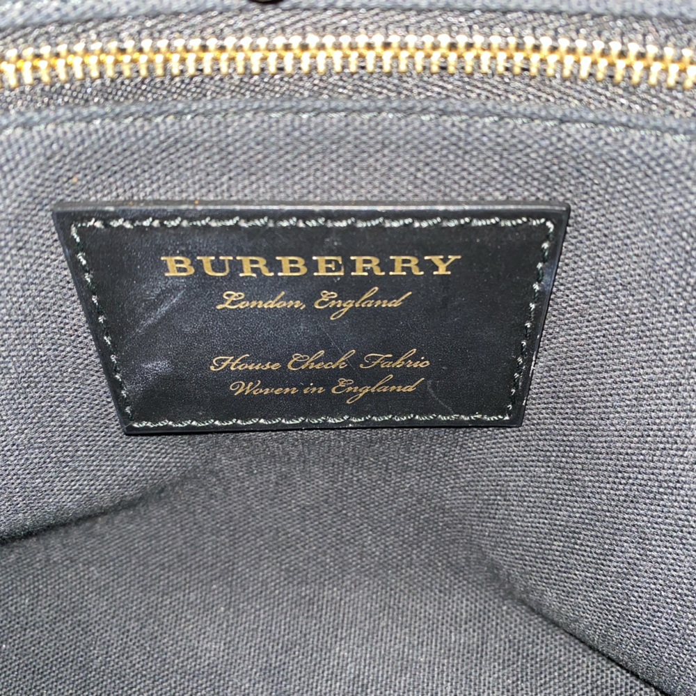 Burberry Medium Banner House Check Derby Leather Tote w/ Strap – Black RT 73504 - Picture 15 of 17